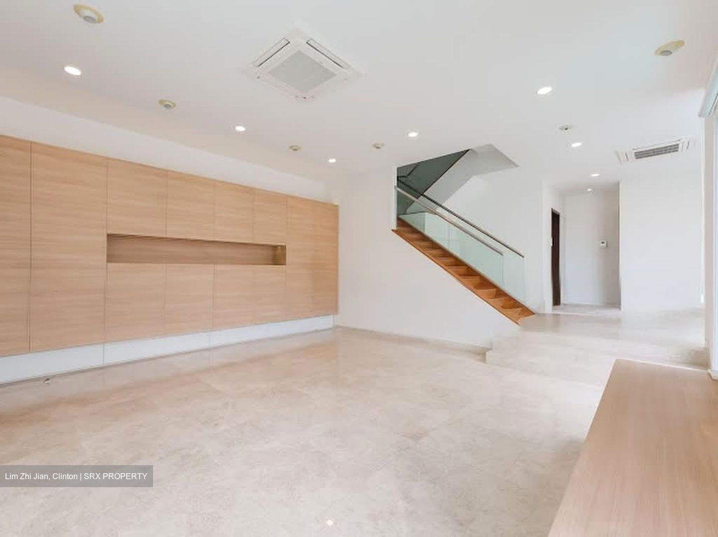 Mountbatten Road (D15), Semi-Detached #576975311